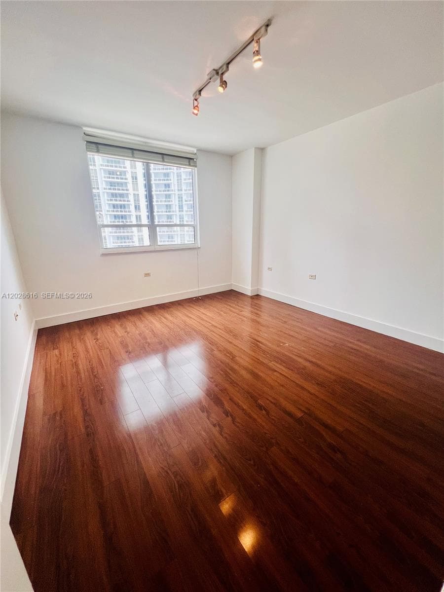 801 Brickell Key Blvd 906 photo 9