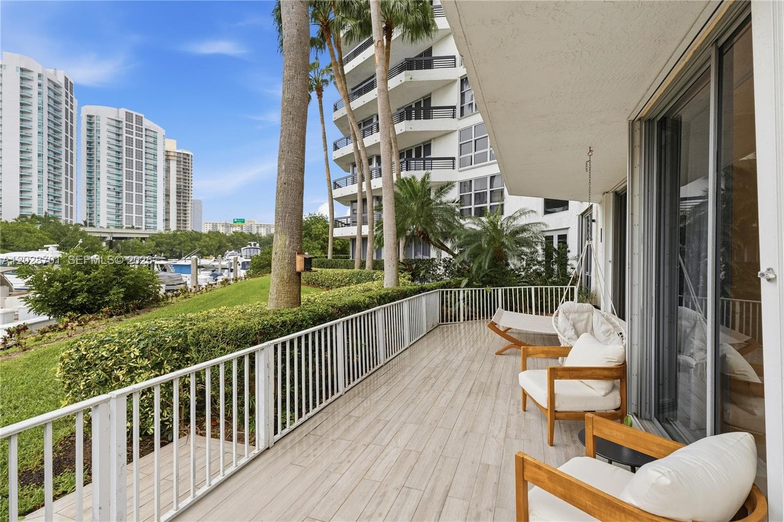 3500 Mystic Pointe Dr 104 photo 23