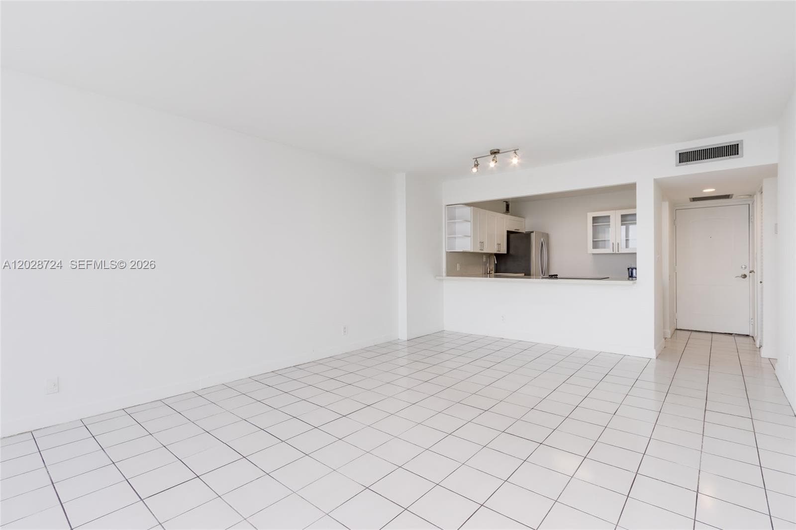 100 Bayview Dr 1102 photo 13