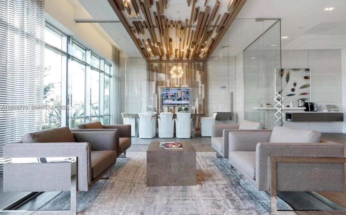 17111 Biscayne Blvd 208 photo 9
