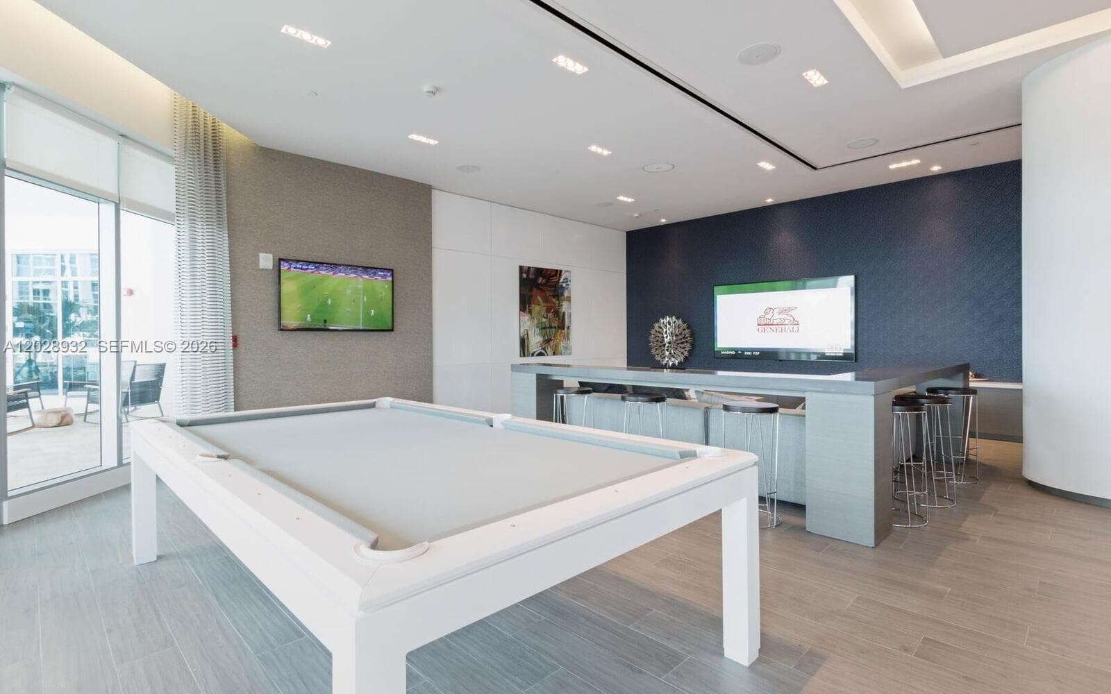 17111 N Biscayne Blvd 1703 photo 9