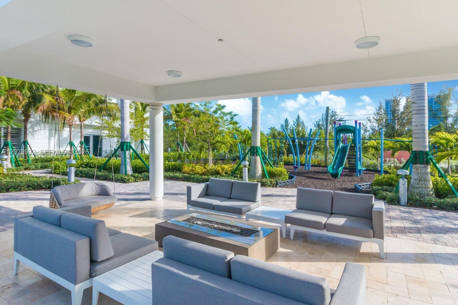 17111 N Biscayne Blvd 1703 photo 24