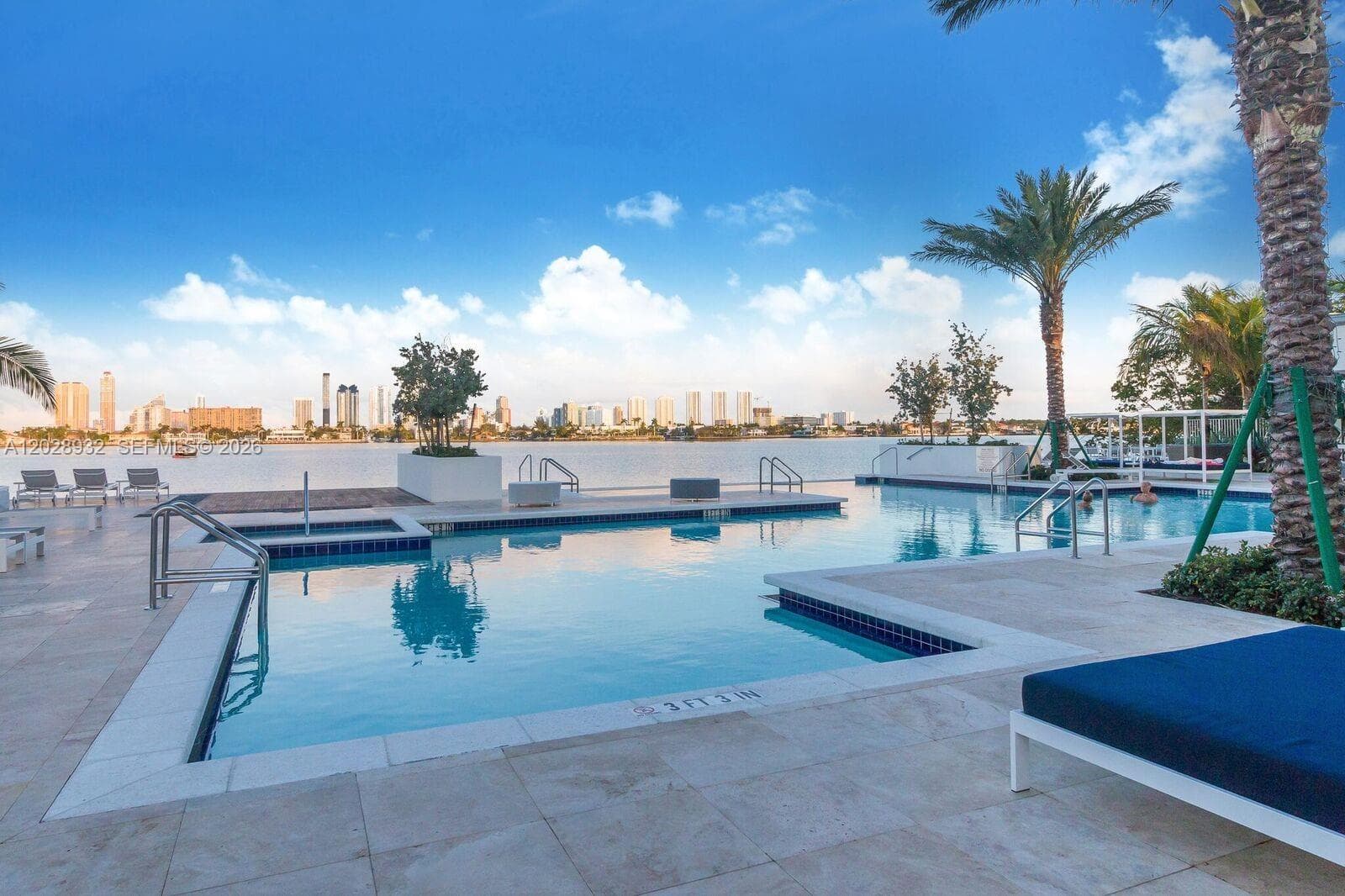 17111 N Biscayne Blvd 1703 photo 15