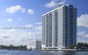 17111 N Biscayne Blvd 1703 photo 4