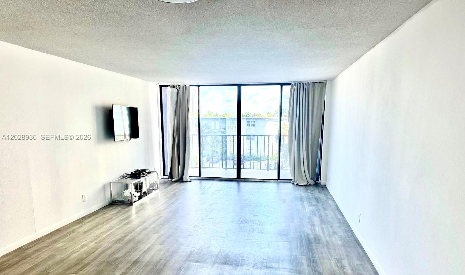 2101 S Ocean Dr 306 photo 5