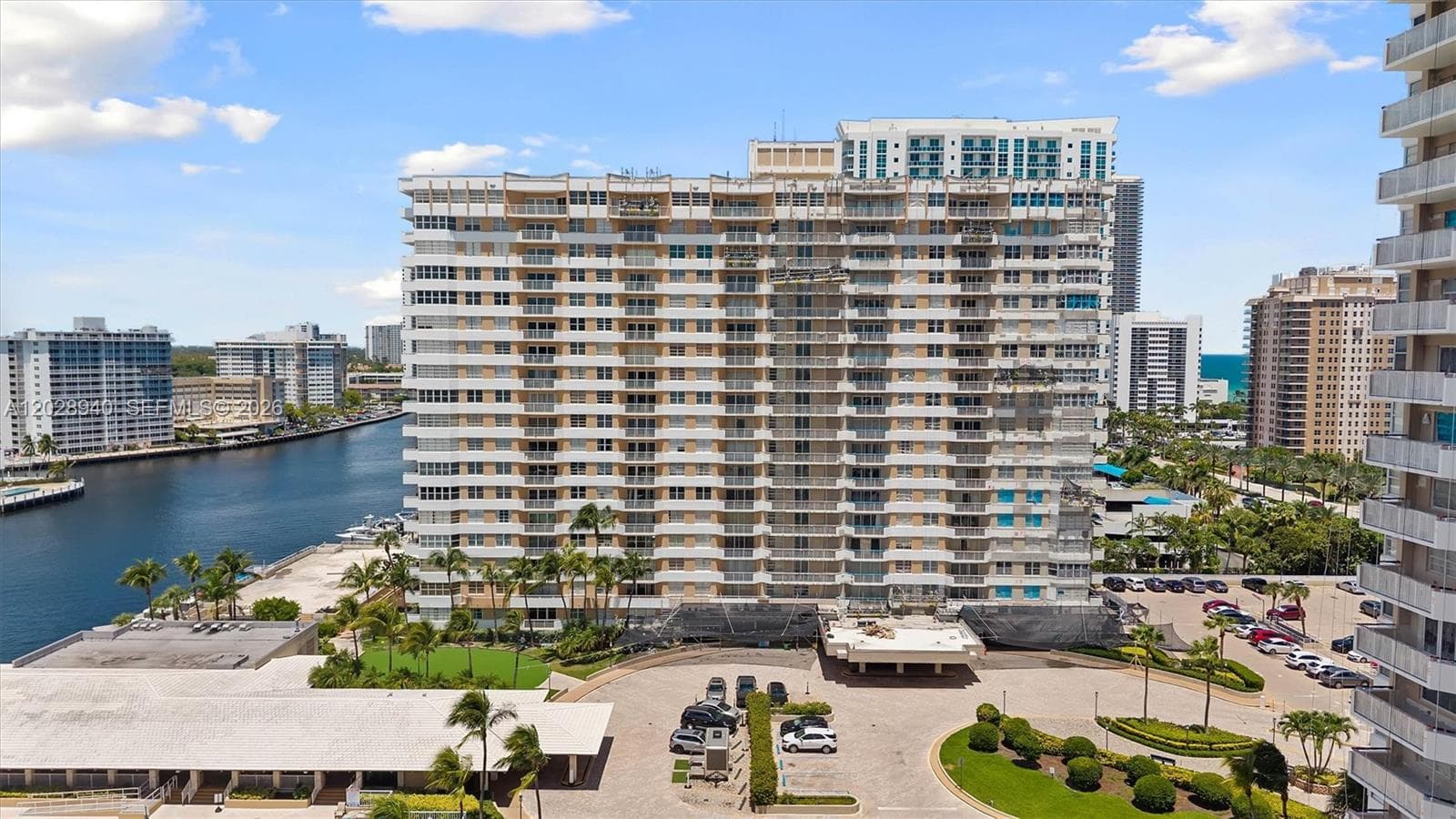 1965 S Ocean Dr 3L photo 2