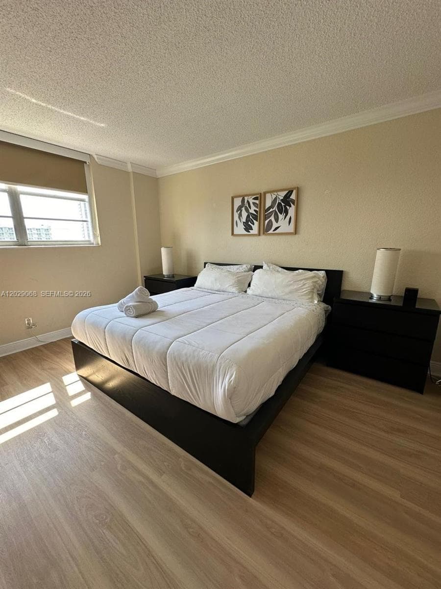 19370 Collins Ave 1005 photo 10