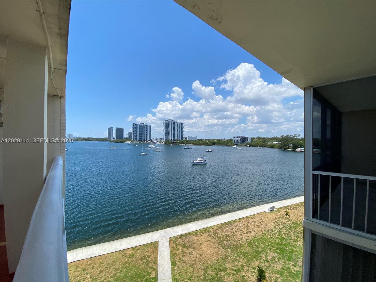 2920 Point East Dr N611 photo 4