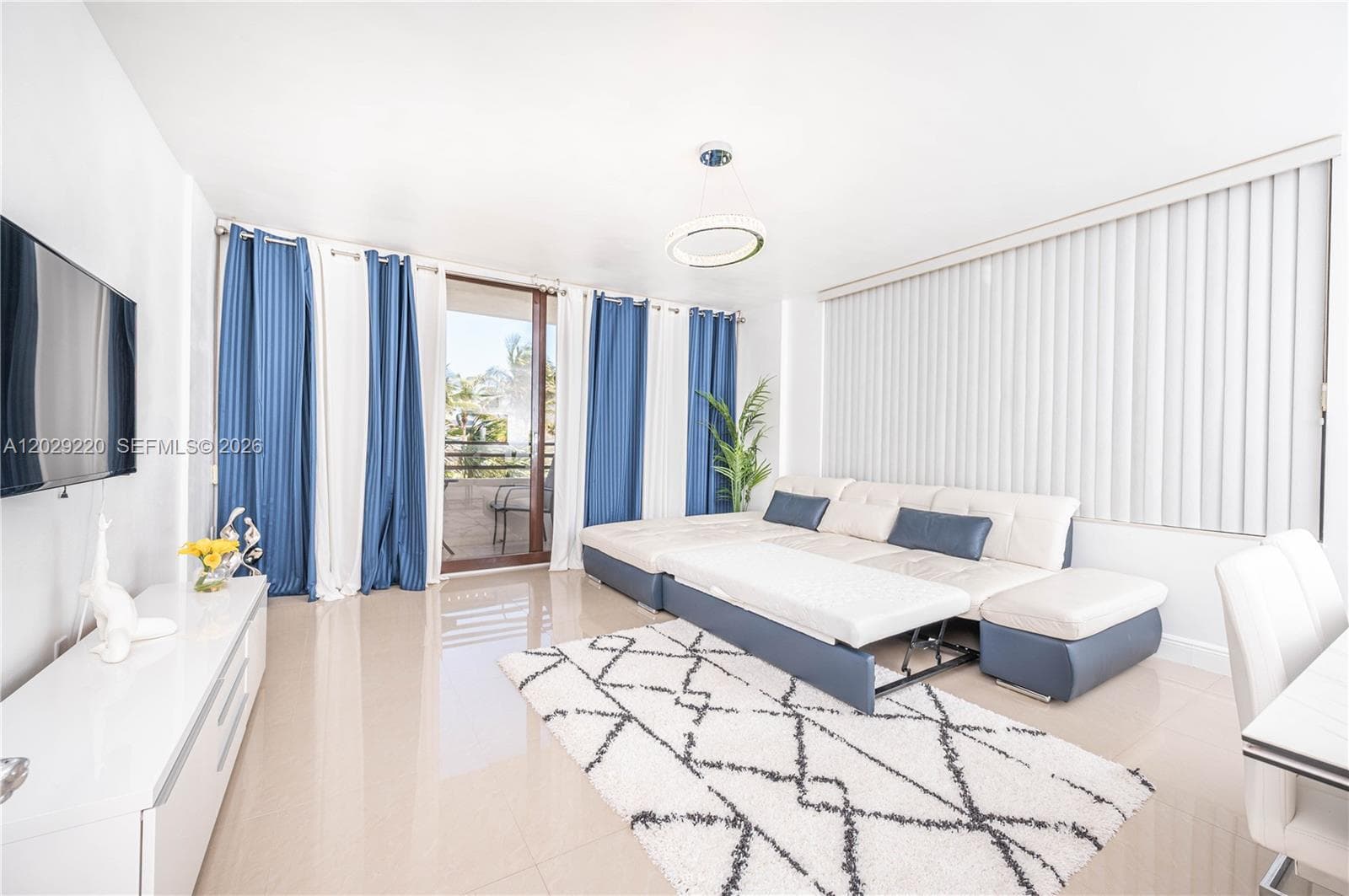 3505 S Ocean Dr 221 photo 4