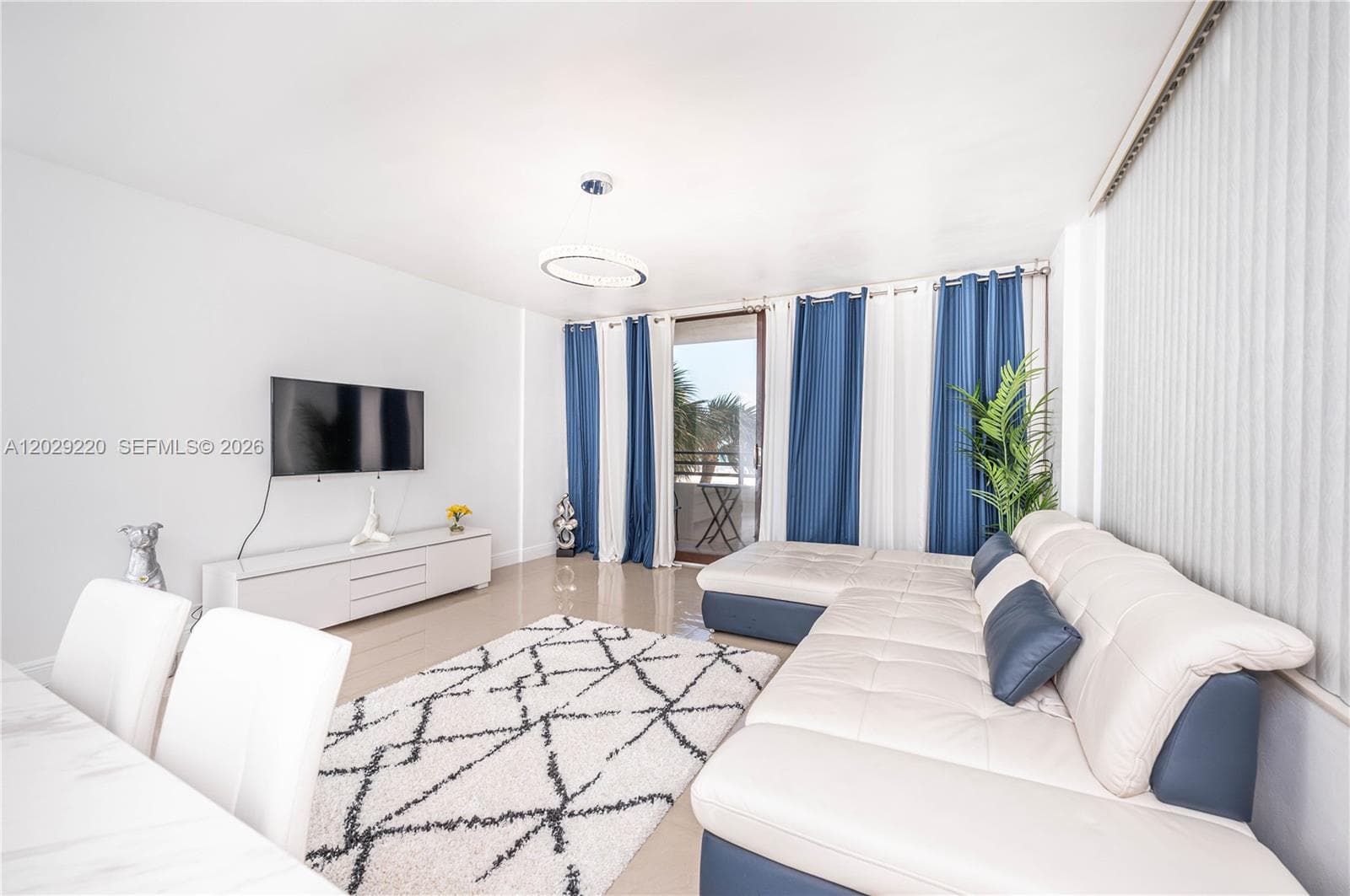 3505 S Ocean Dr 221 photo 8