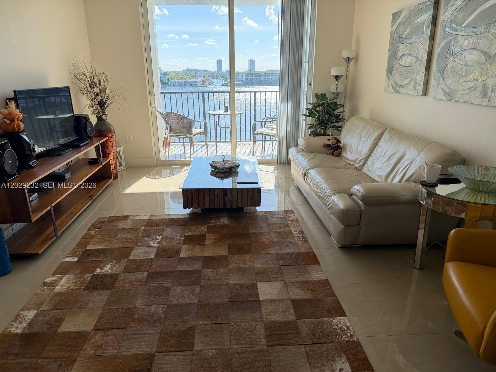 17100 N Bay Rd 1605 photo 1