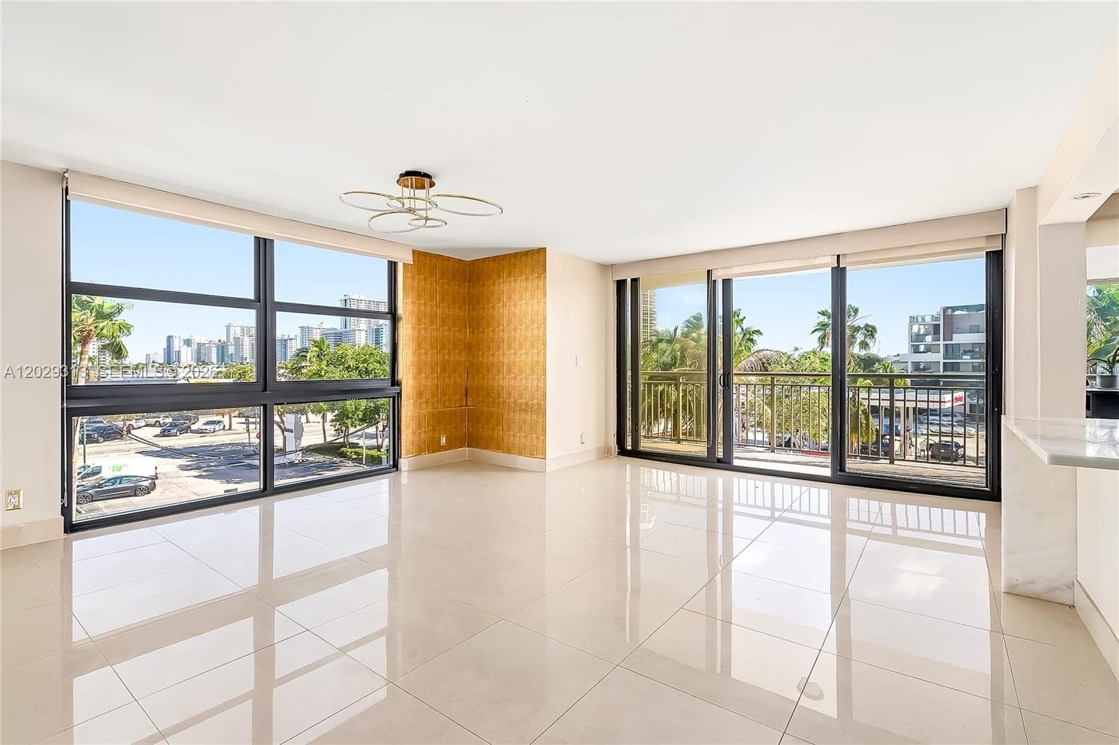 3031 N Ocean Blvd 406 photo 2