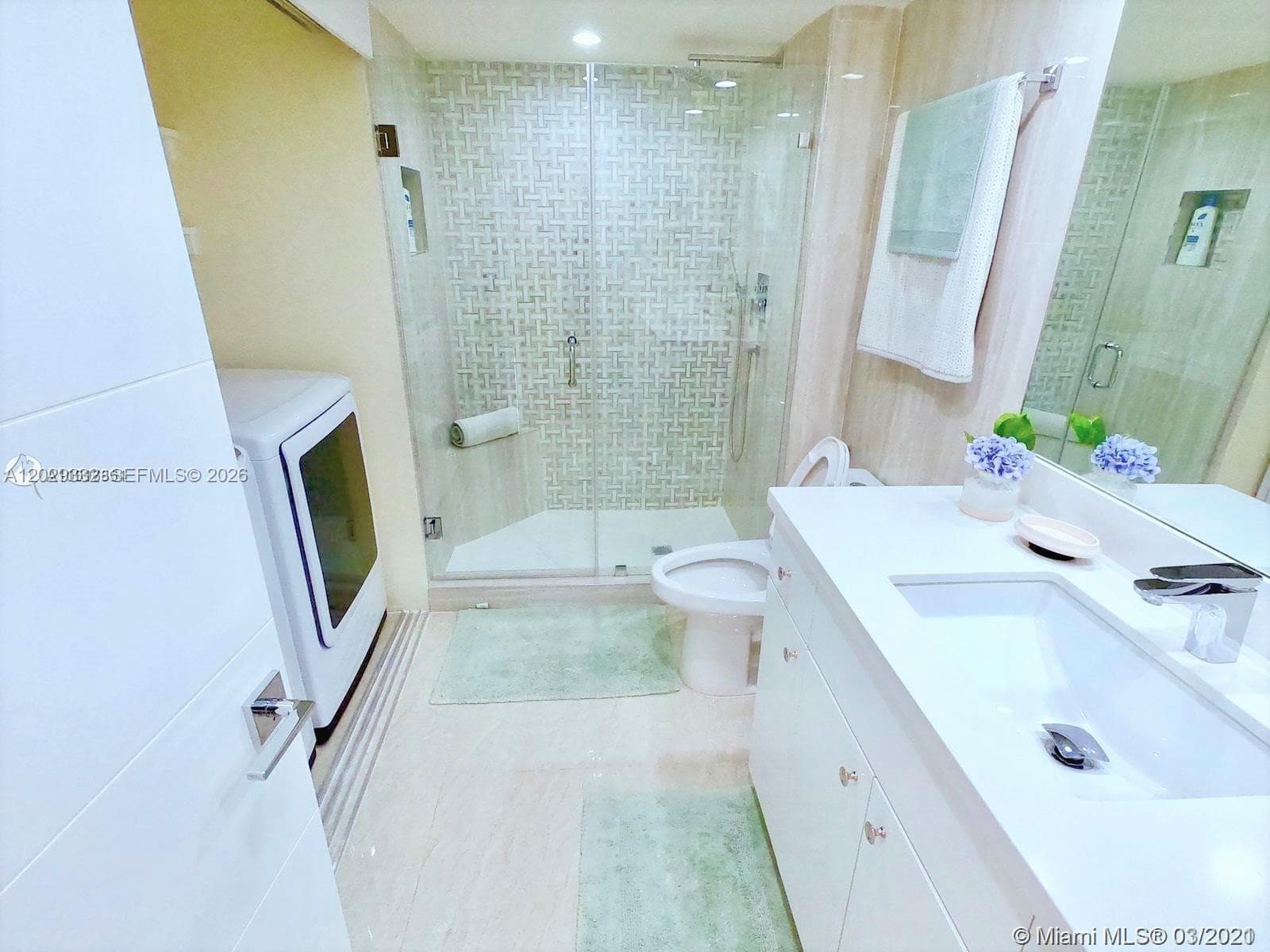 19707 Turnberry Way 16L photo 13