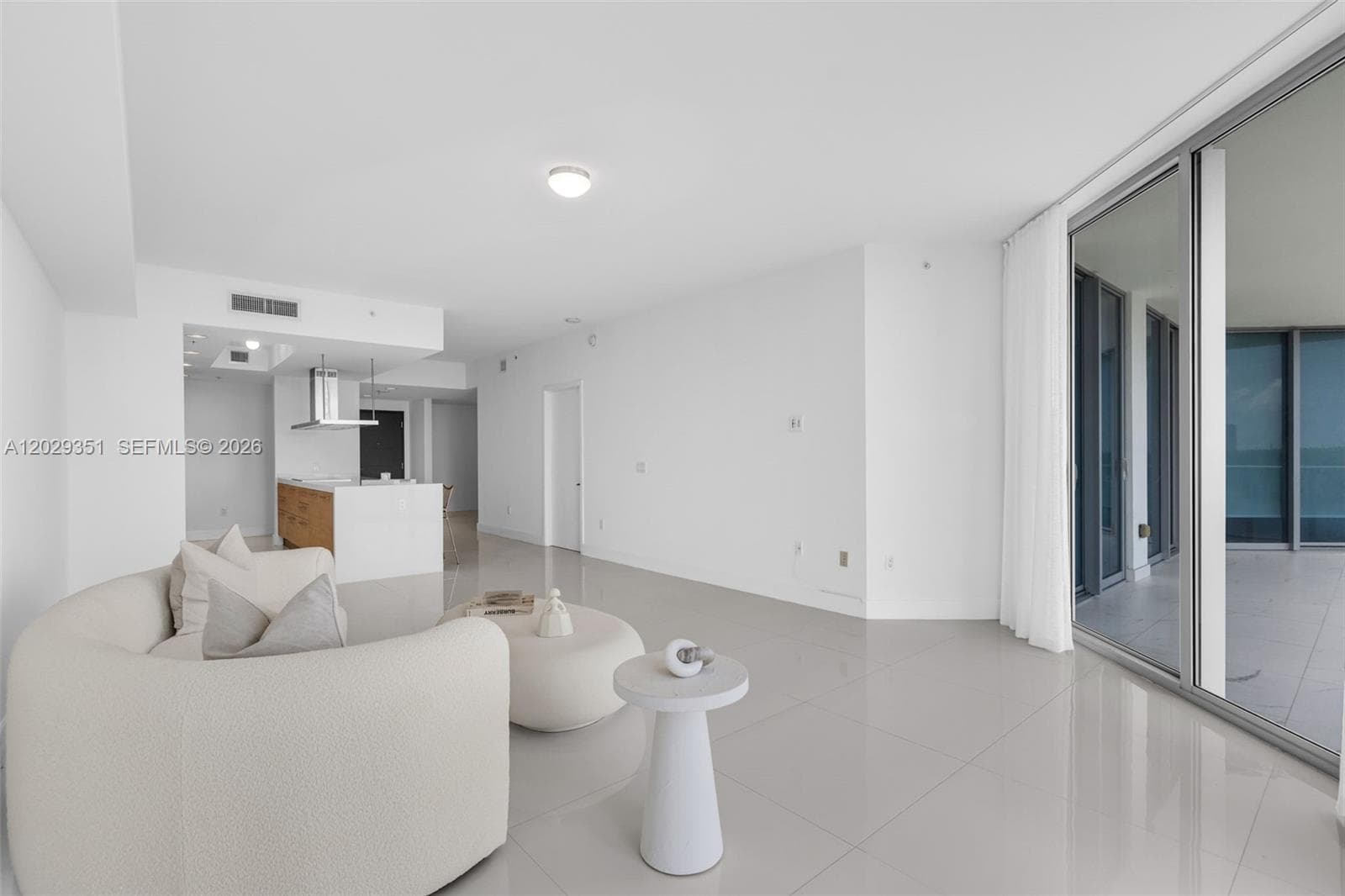 17111 BISCAYNE BL 506 photo 15