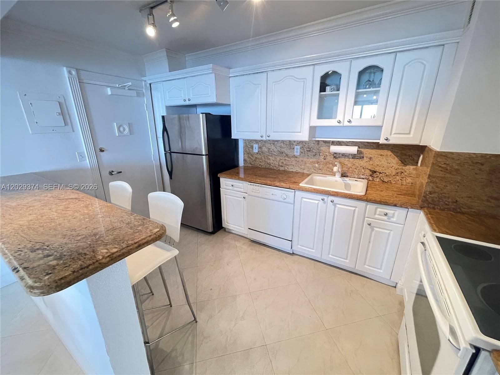9195 Collins Ave 1001 photo 16