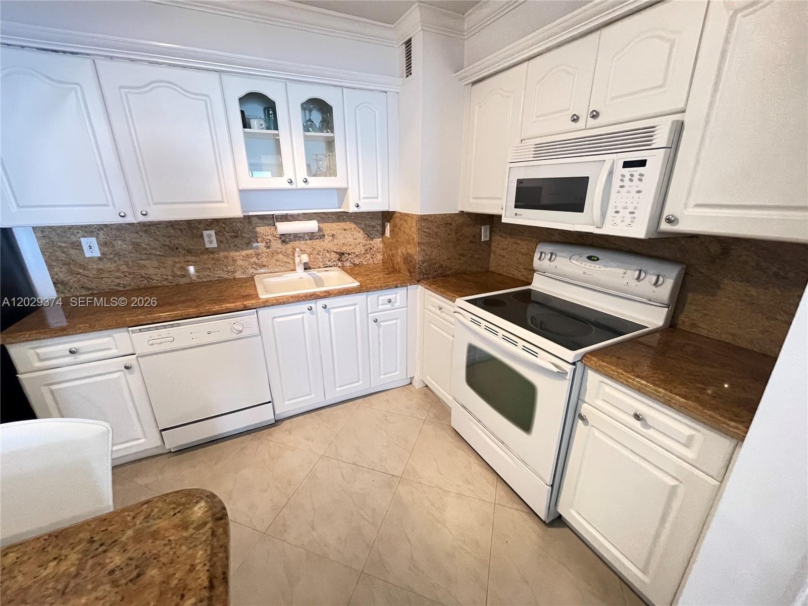 9195 Collins Ave 1001 photo 15