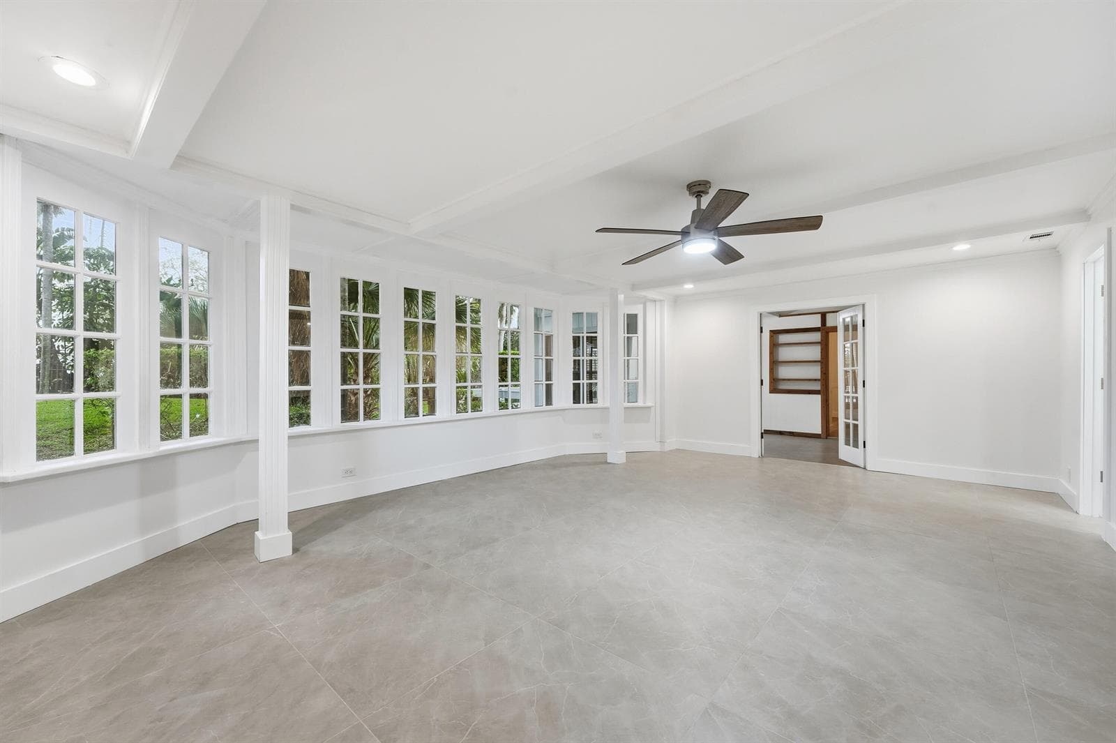 576 SW Rustic Circle photo 10