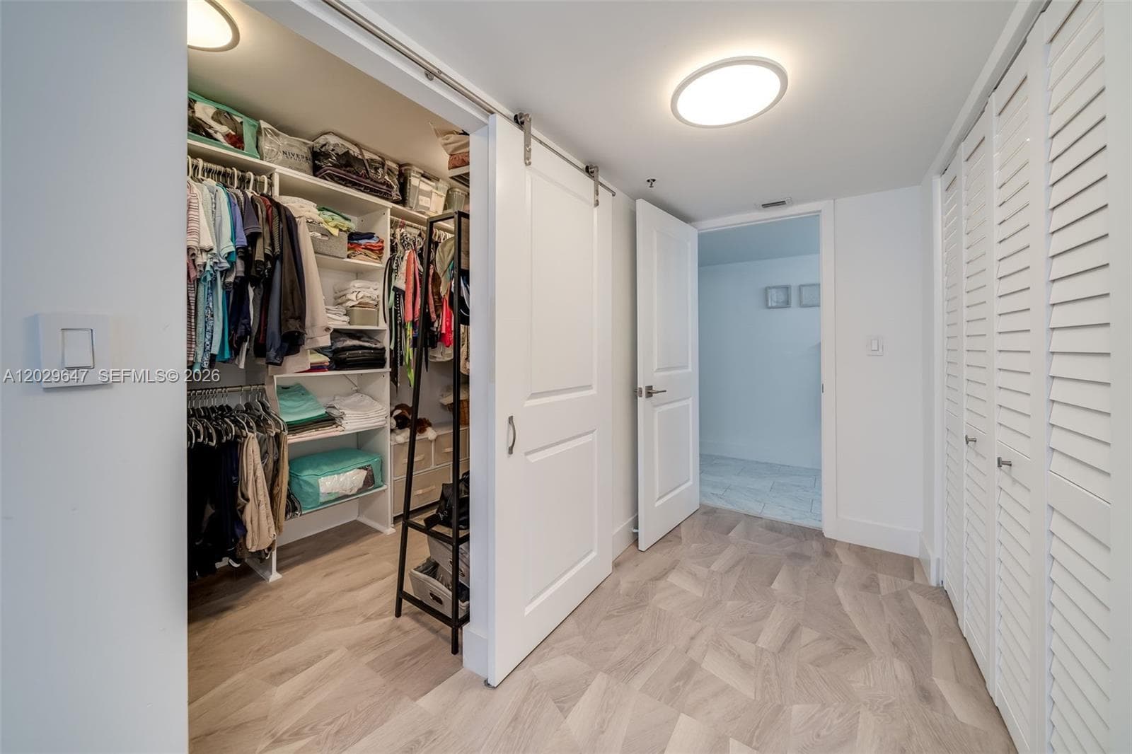 1201 S Ocean Dr 1105N photo 24