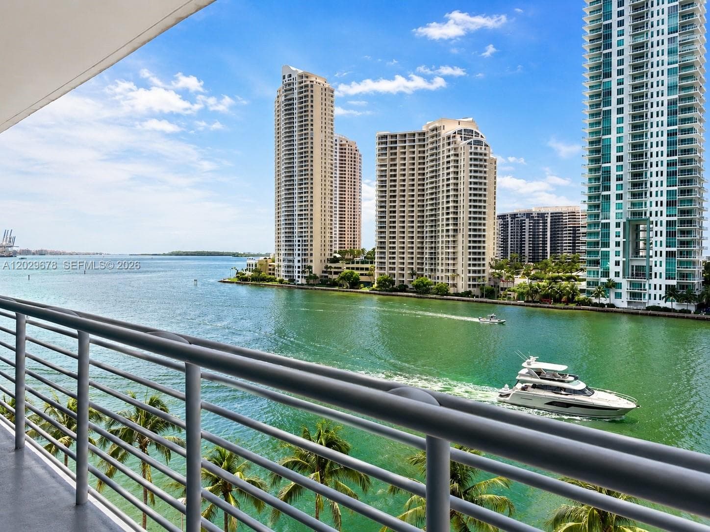 325 S Biscayne Blvd 717 photo 16