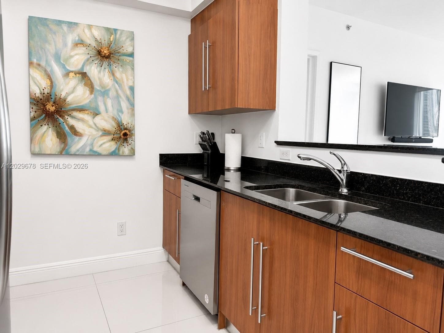 325 S Biscayne Blvd 717 photo 7