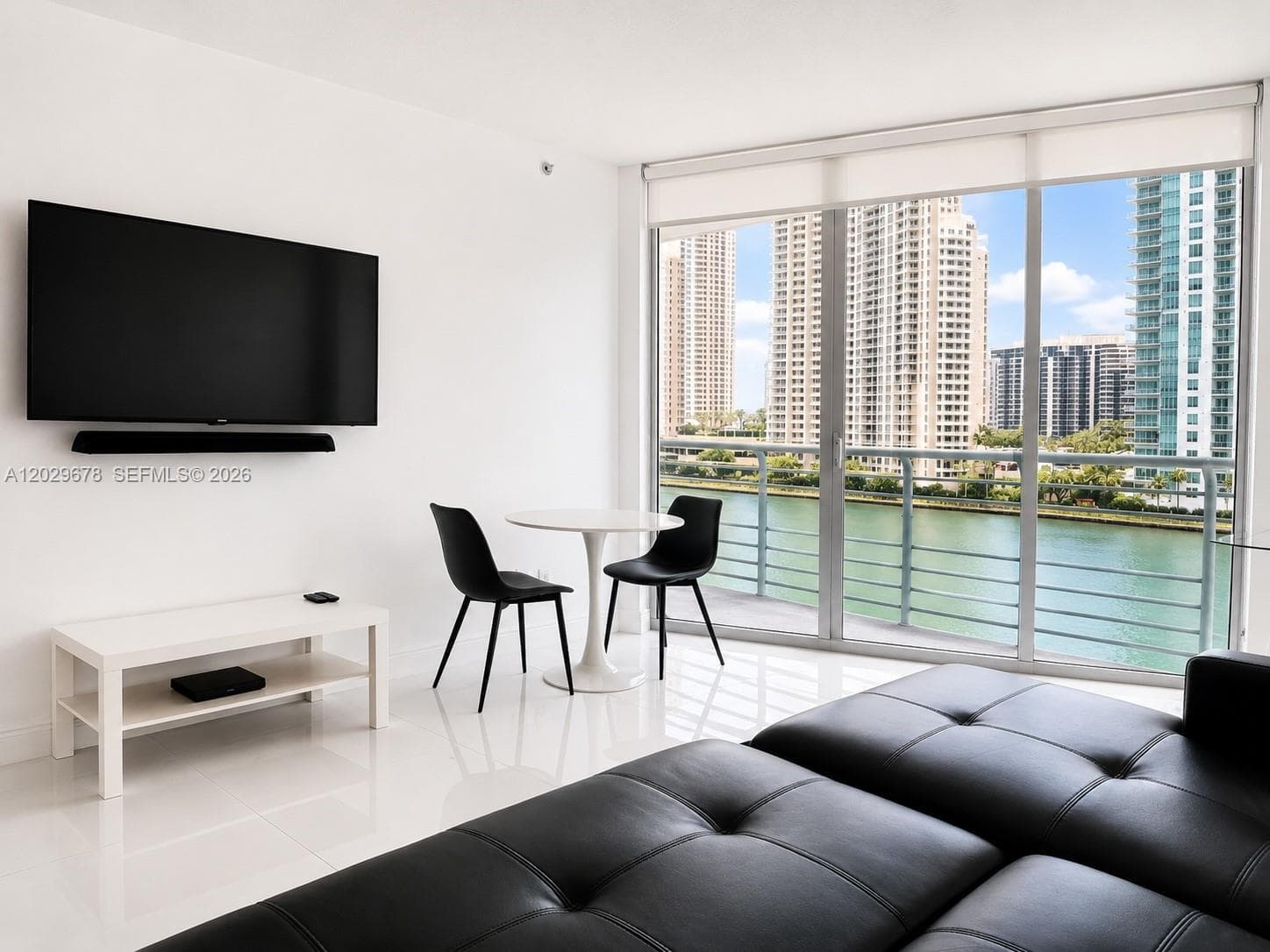 325 S Biscayne Blvd 717 photo 3