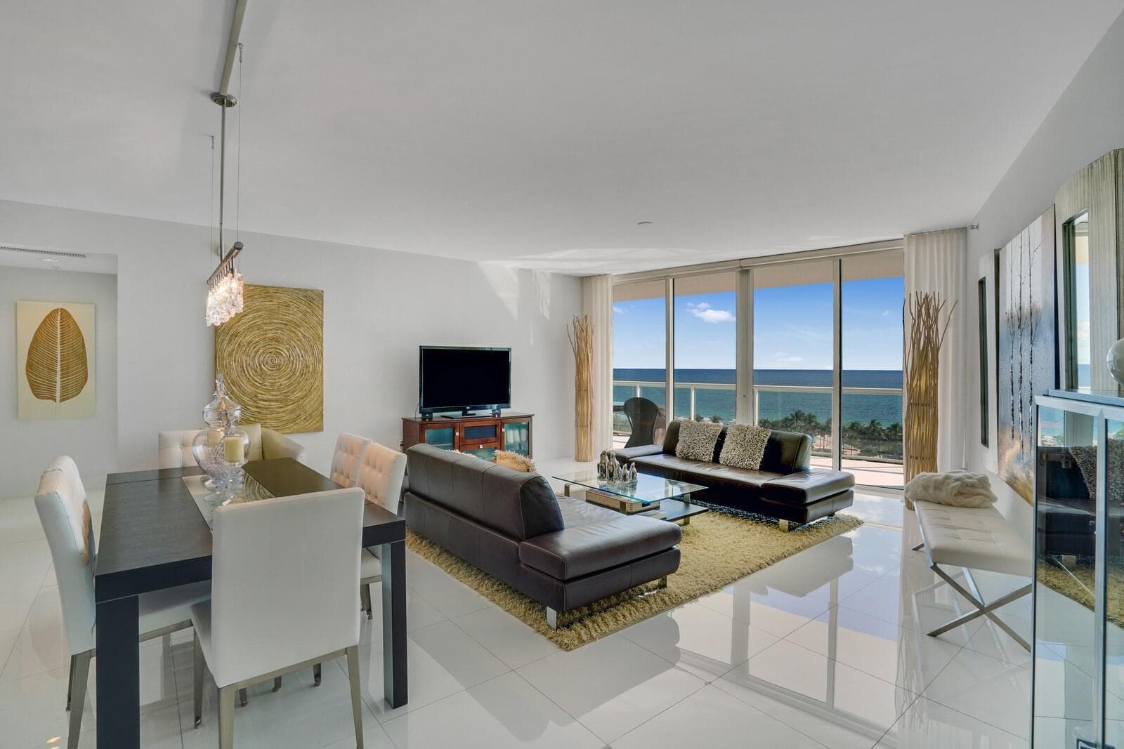 1 N Ocean Boulevard 903 photo 3