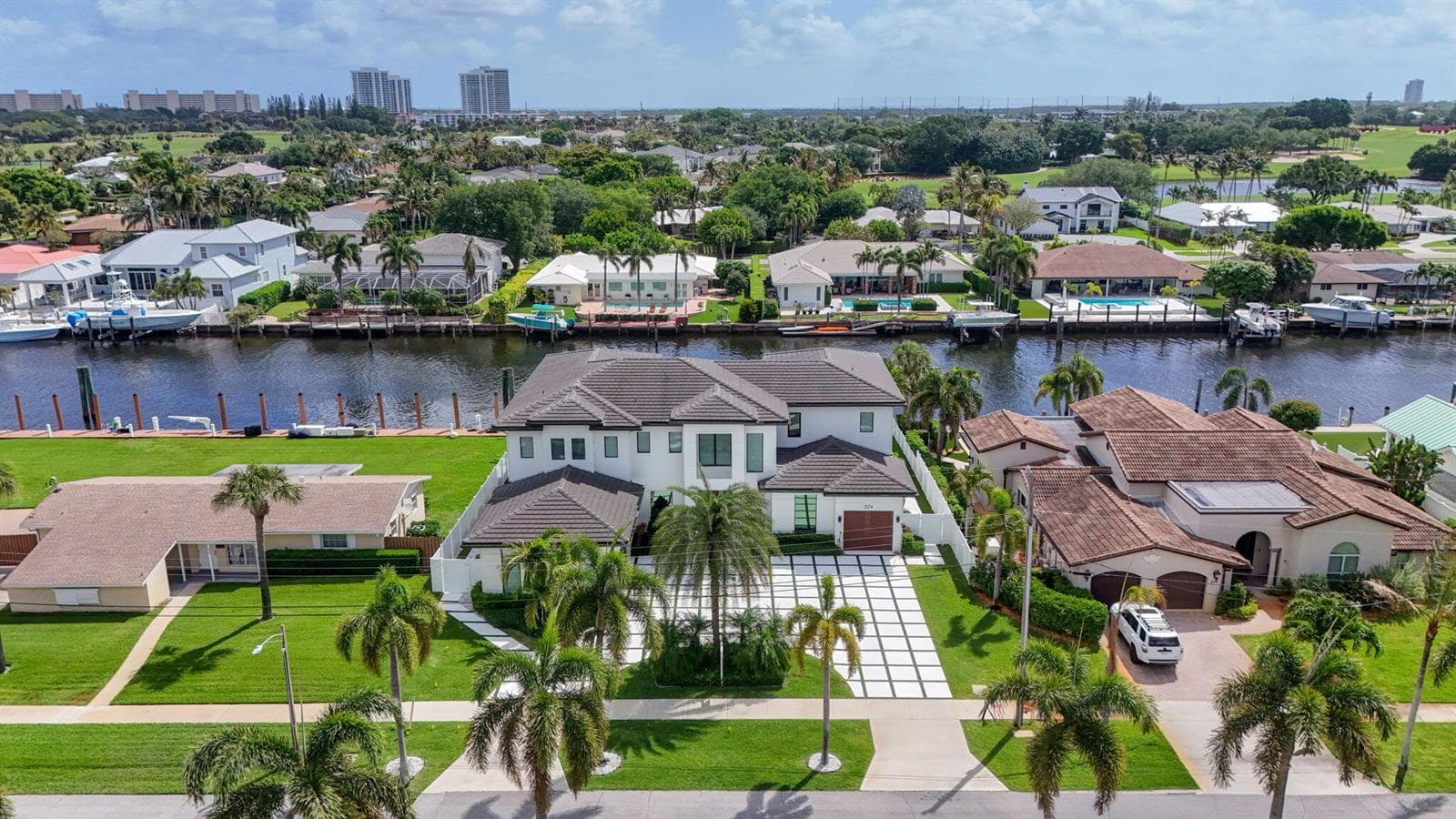824 Shore Drive photo 8