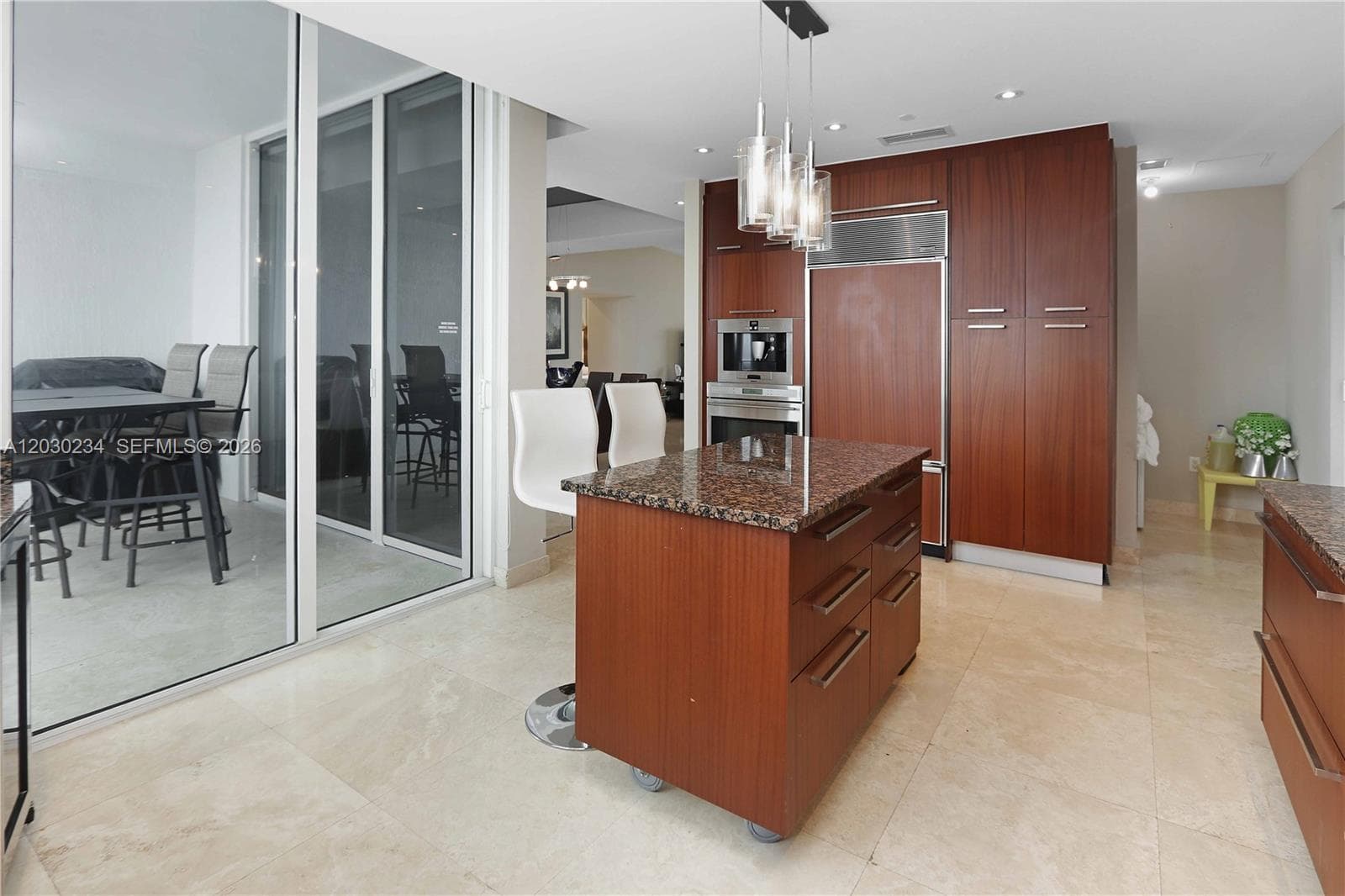 15901 Collins Ave 2004 photo 23