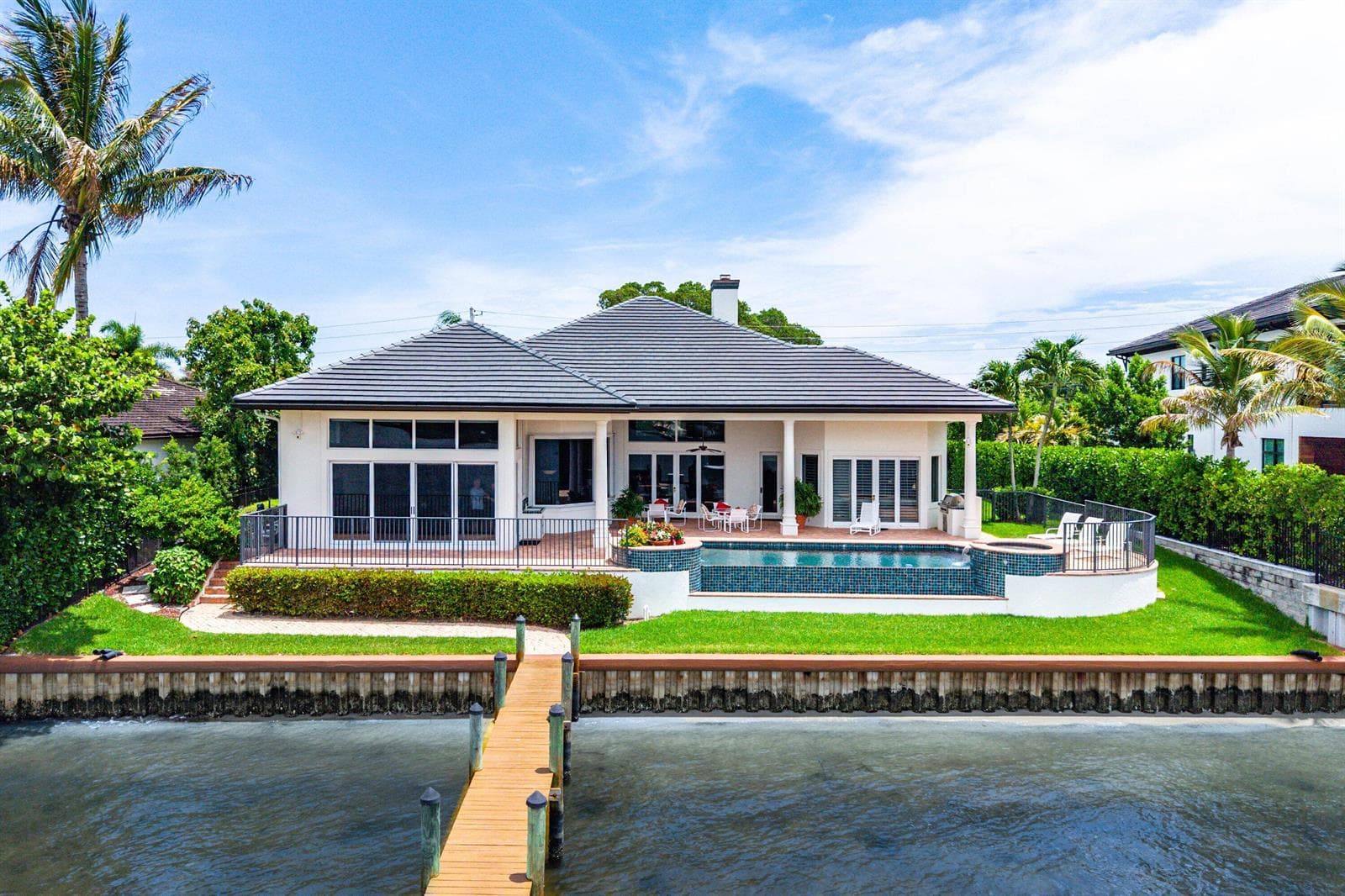 47 River Drive photo 4