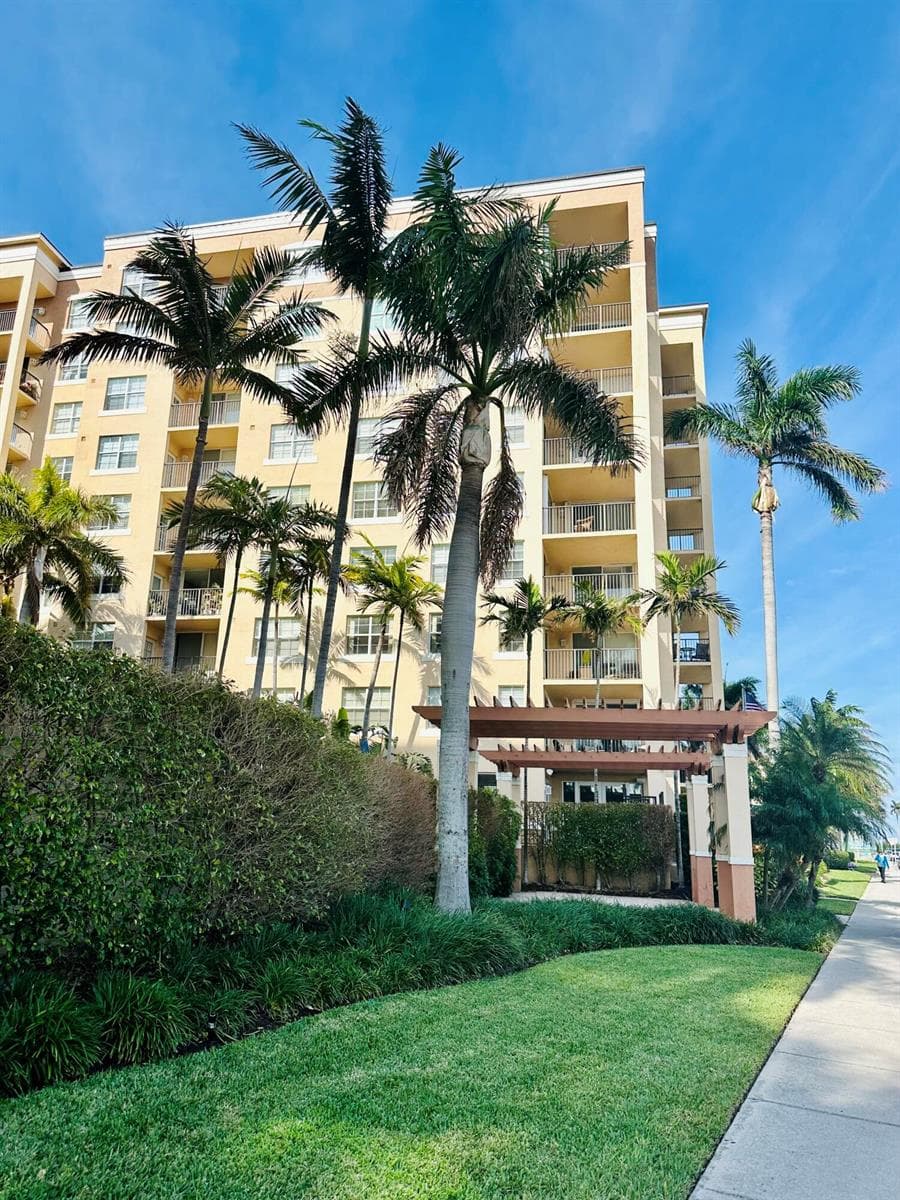 1801 N Flagler (seasonal Or Annual) Drive 101 photo 24