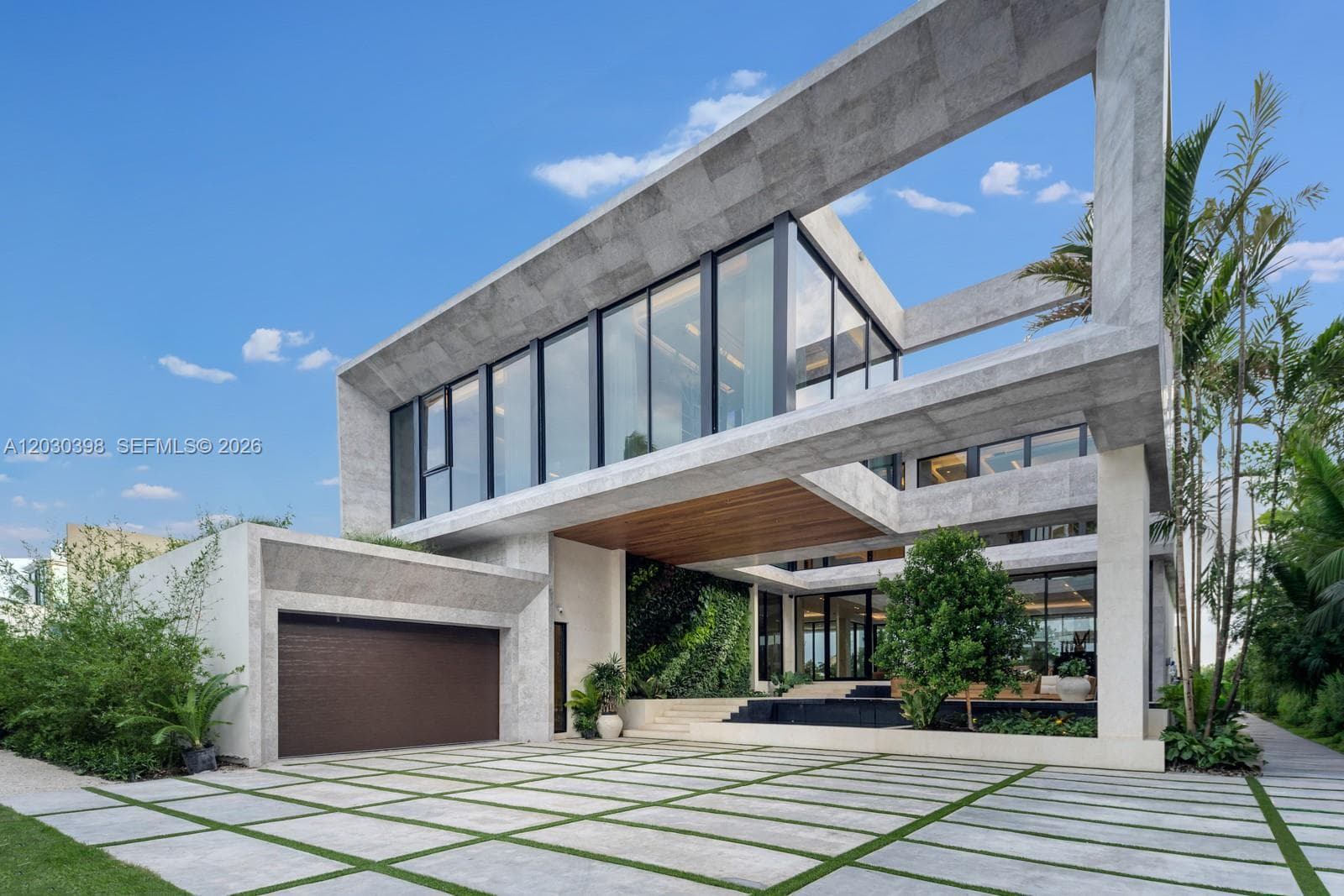 360 S Hibiscus Drive photo 6