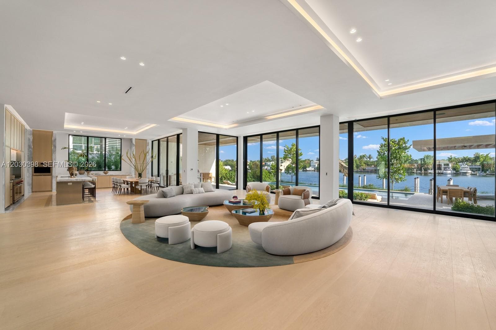 360 S Hibiscus Drive photo 13