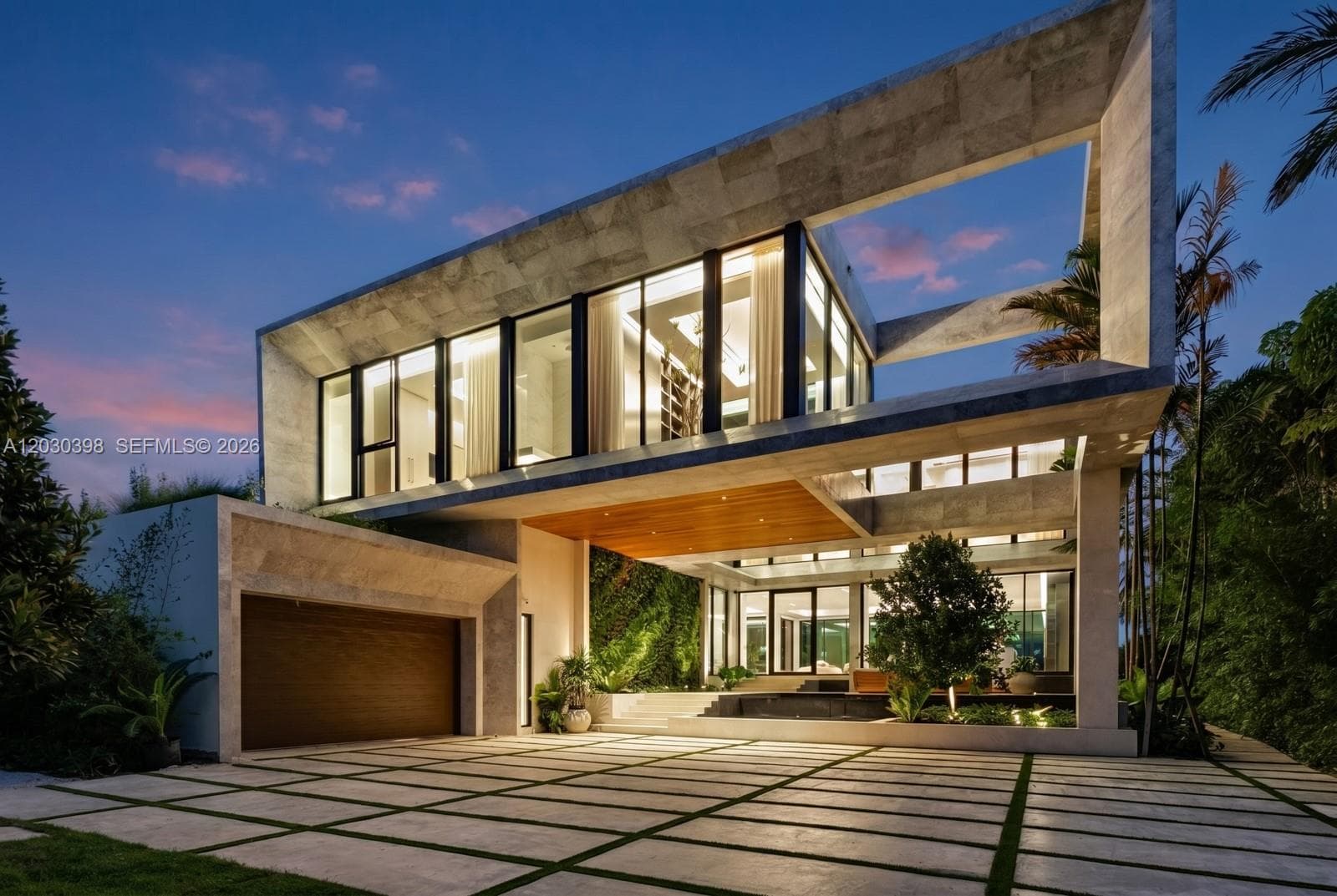 360 S Hibiscus Drive photo 1
