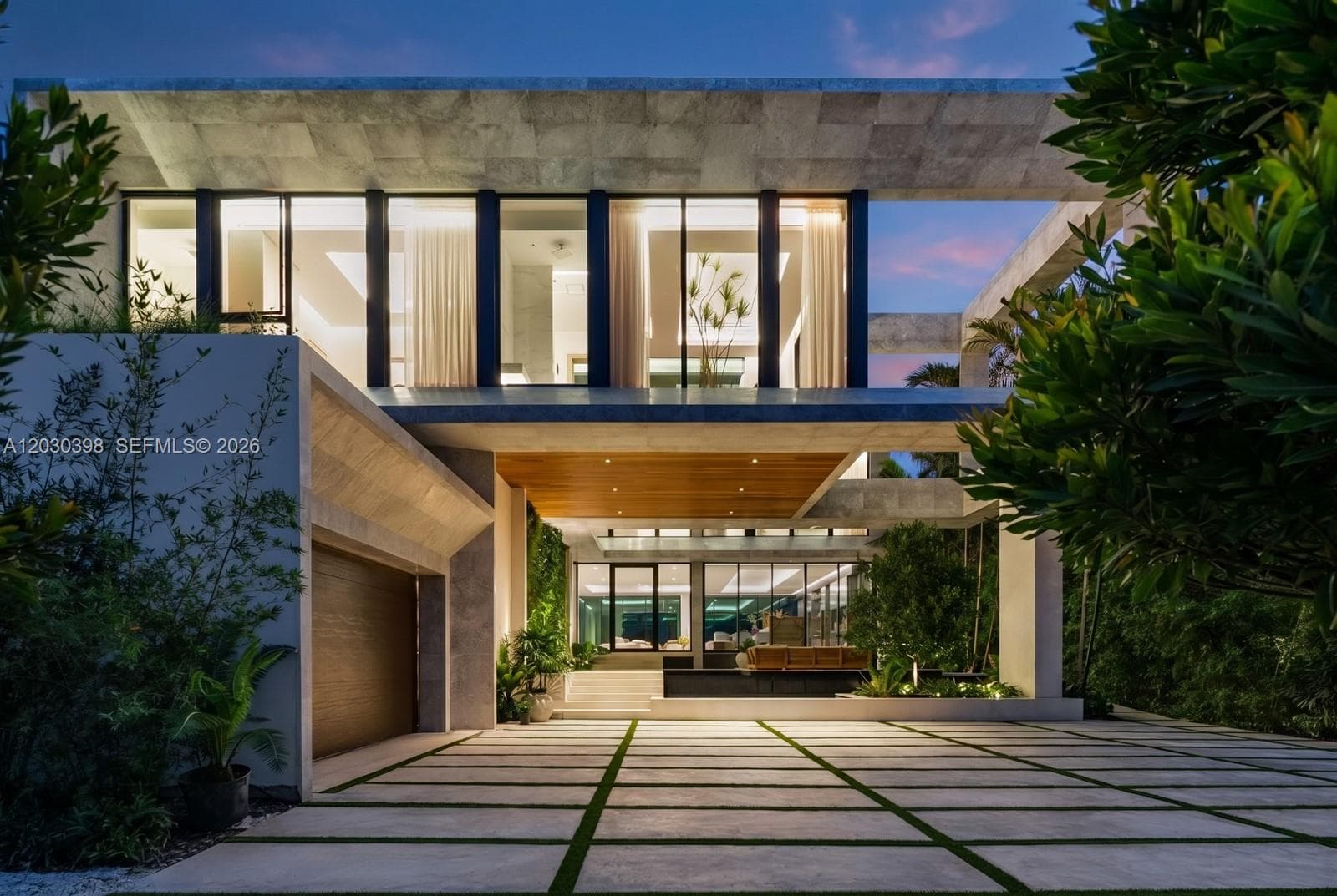 360 S Hibiscus Drive photo 5