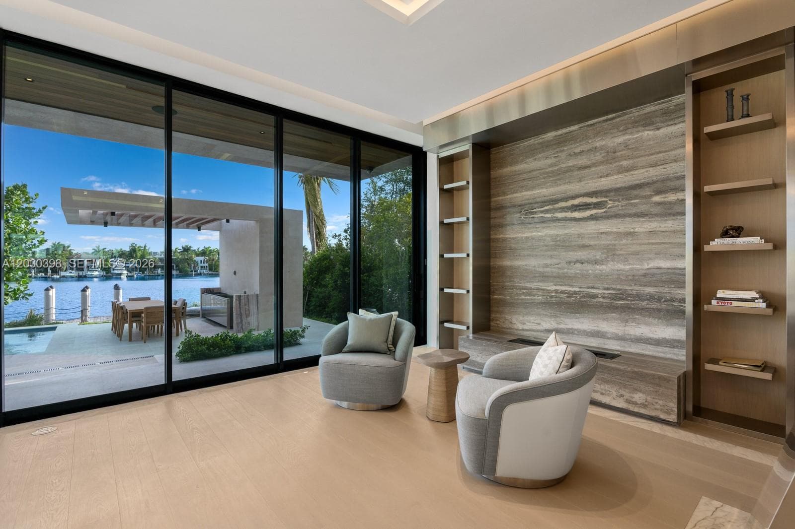 360 S Hibiscus Drive photo 18