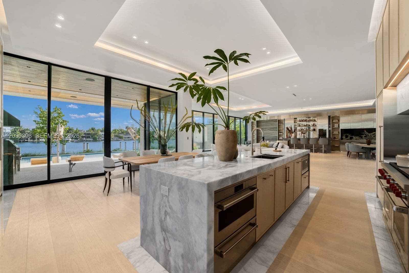 360 S Hibiscus Drive photo 25