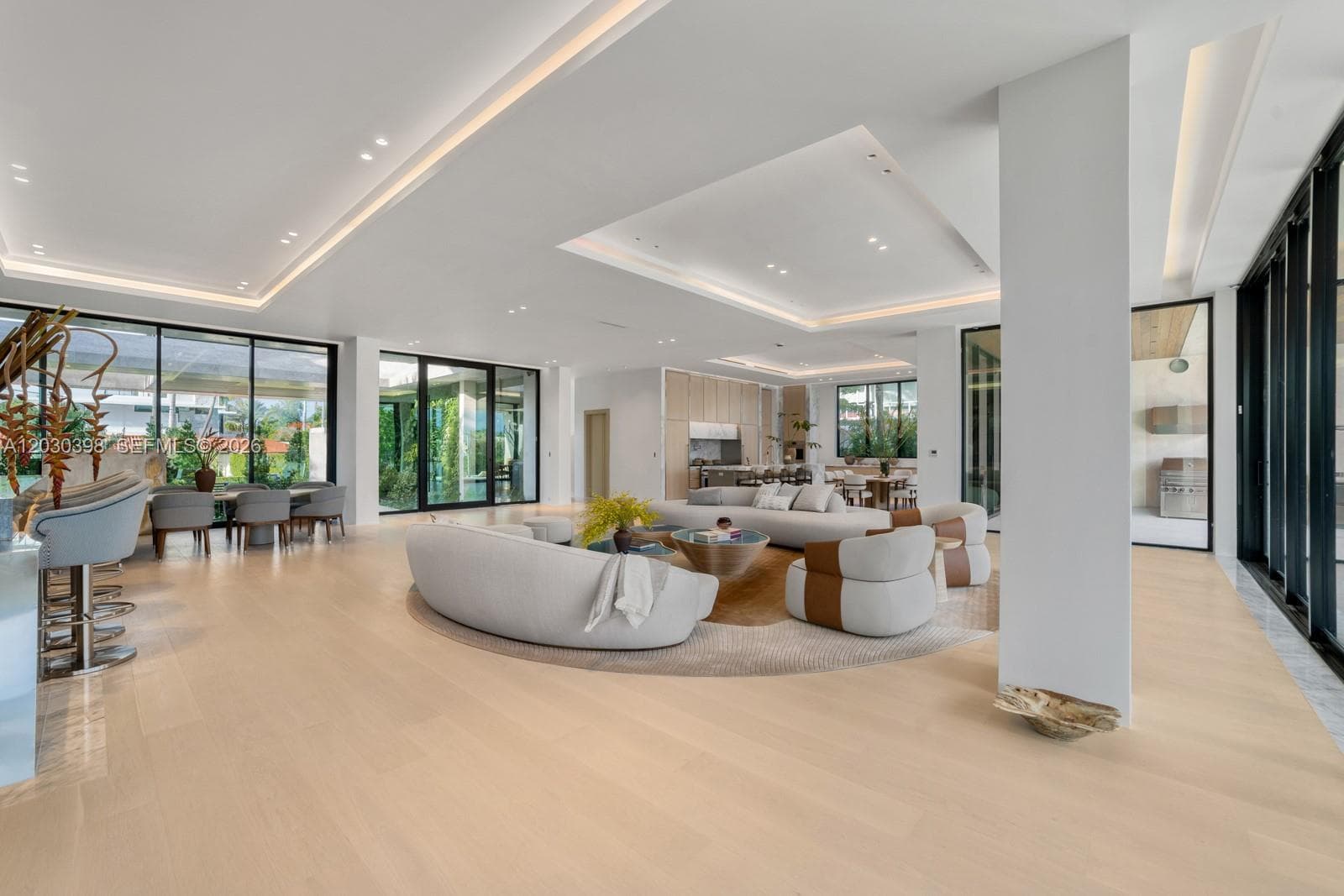 360 S Hibiscus Drive photo 21