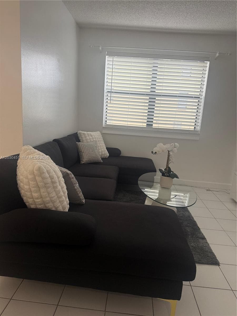 1390 Ocean Dr 302 photo 25