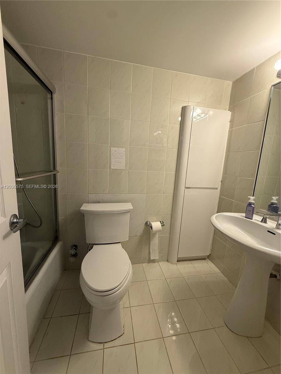 3140 S Ocean Dr 310 photo 10