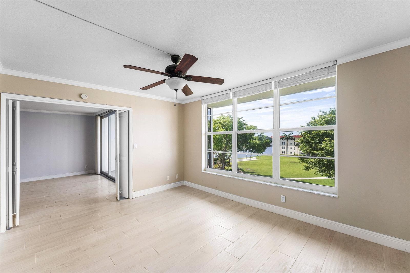 3150 NE 48th Court 411 photo 19