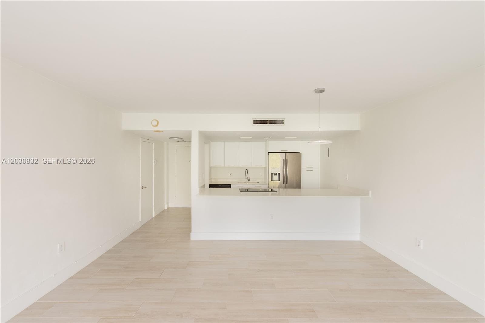 155 Ocean Lane Dr 403 photo 3