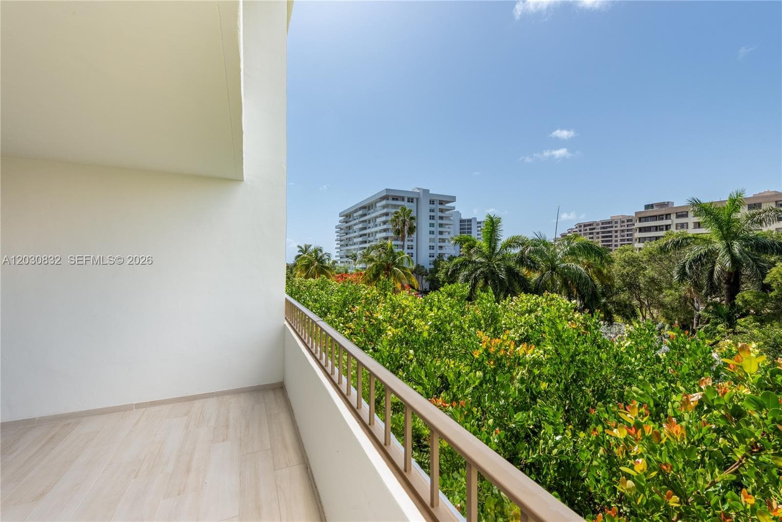 155 Ocean Lane Dr 403 photo 14