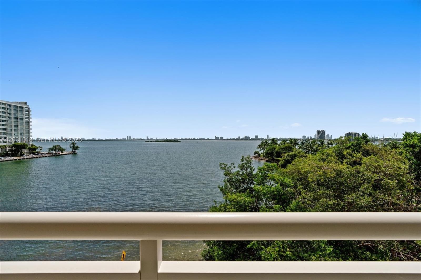 2000 N Bayshore Dr 420 photo 7
