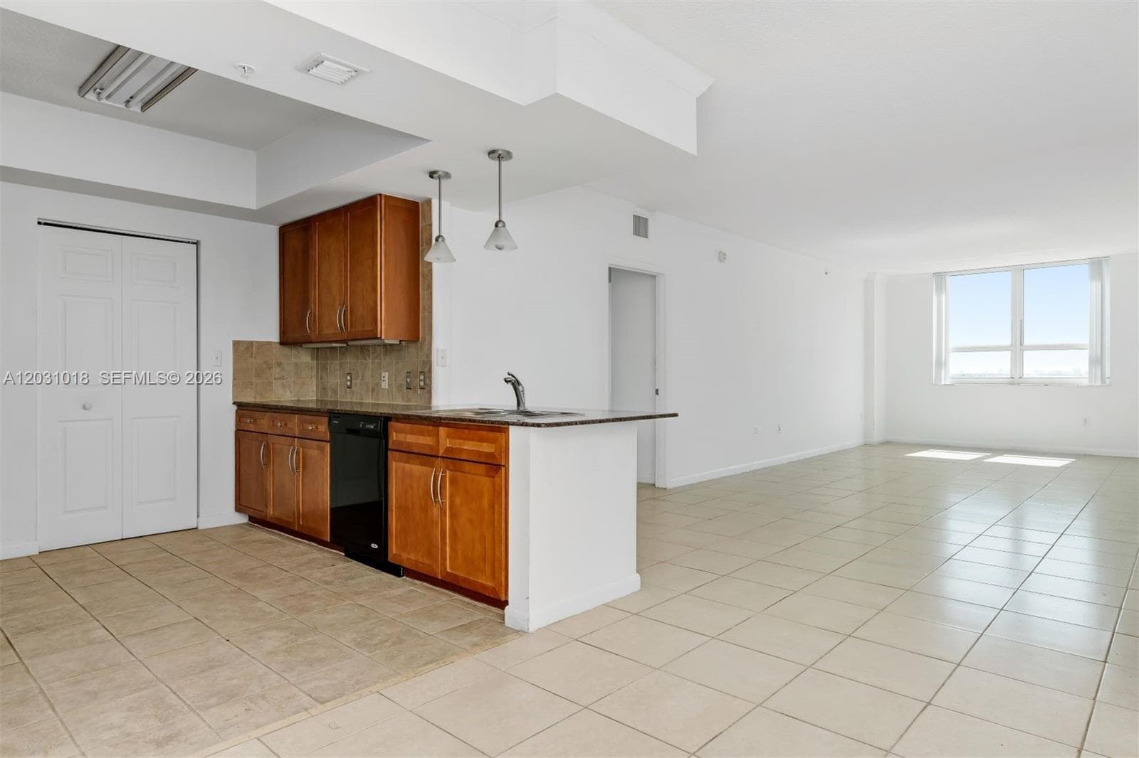 2000 N Bayshore Dr 420 photo 3