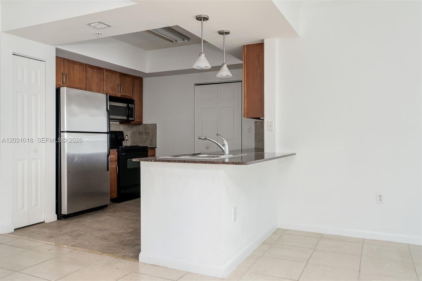 2000 N Bayshore Dr 420 photo 5