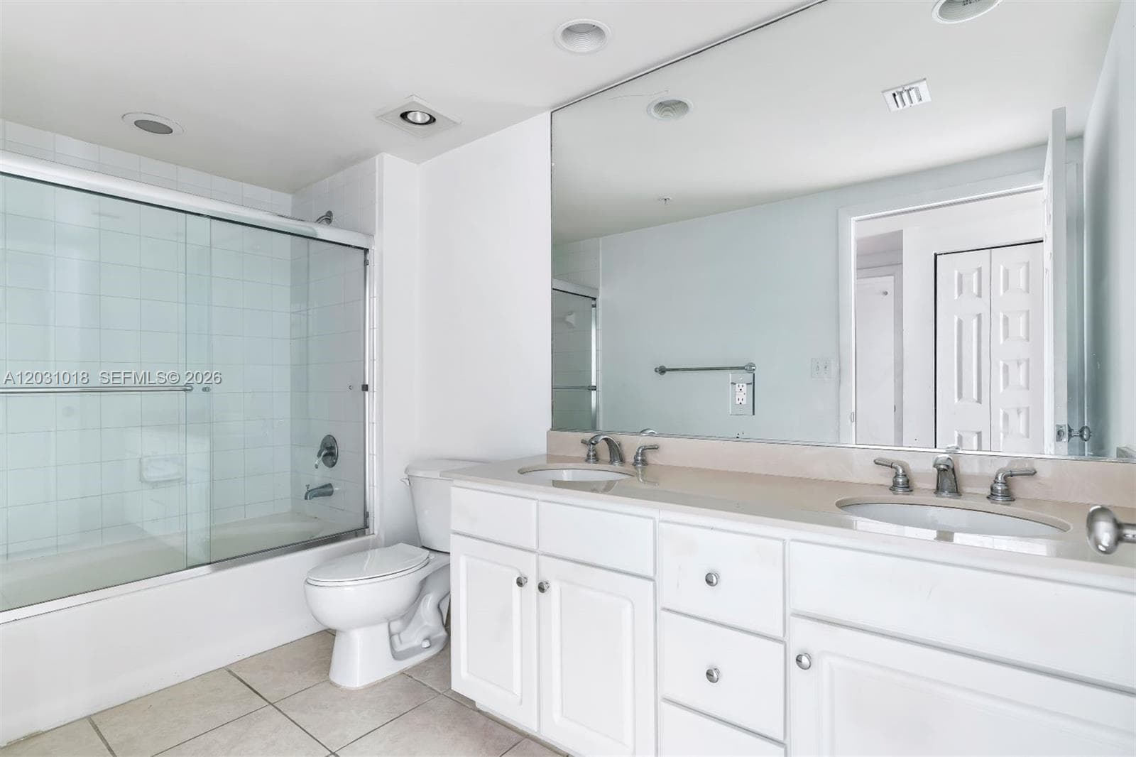 2000 N Bayshore Dr 420 photo 9