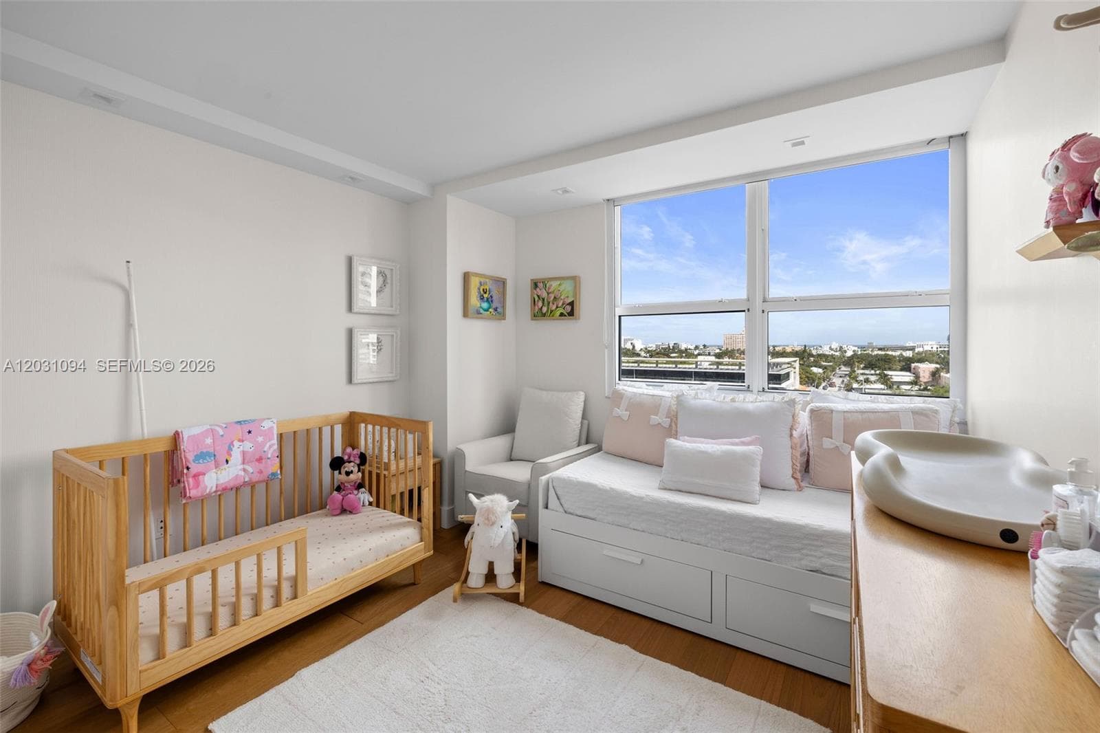 650 West Ave 908 photo 24