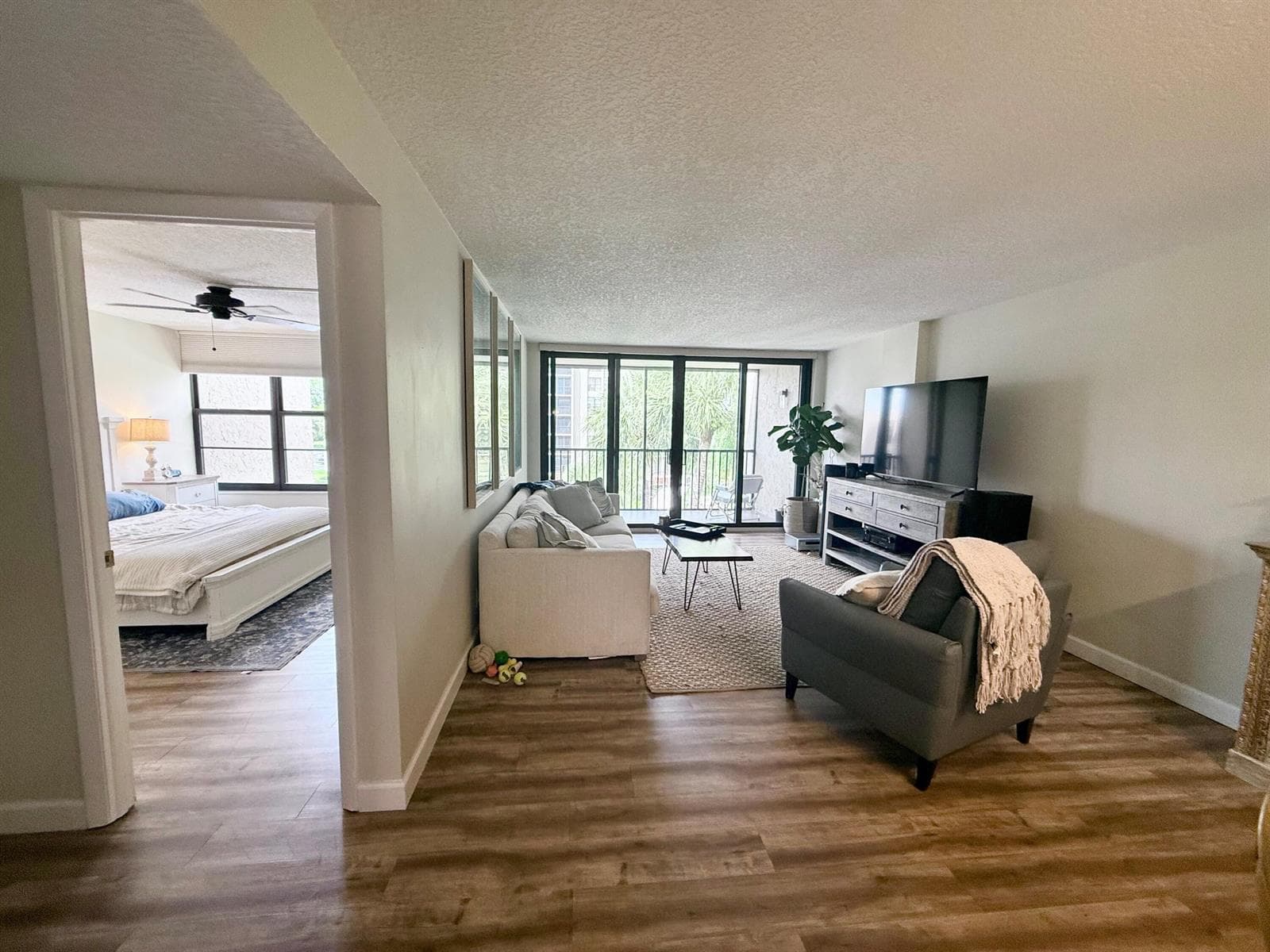 11 Royal Palm Way Ph 303 photo 6