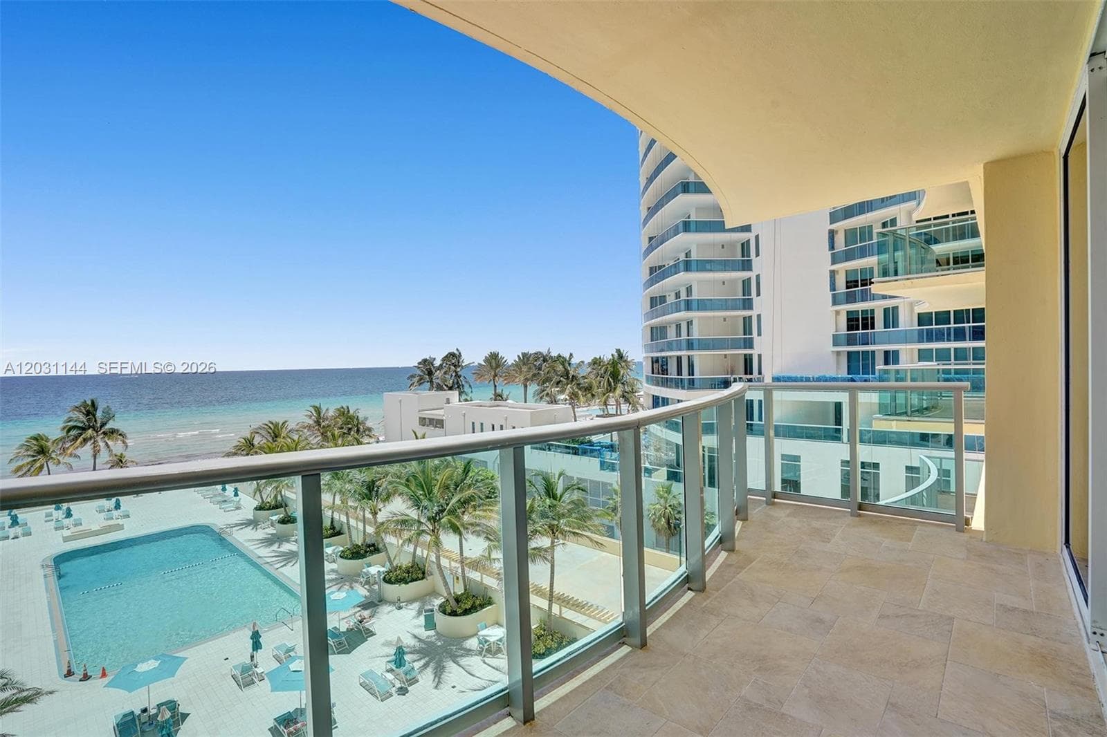 2501 S Ocean Dr 624 photo 2