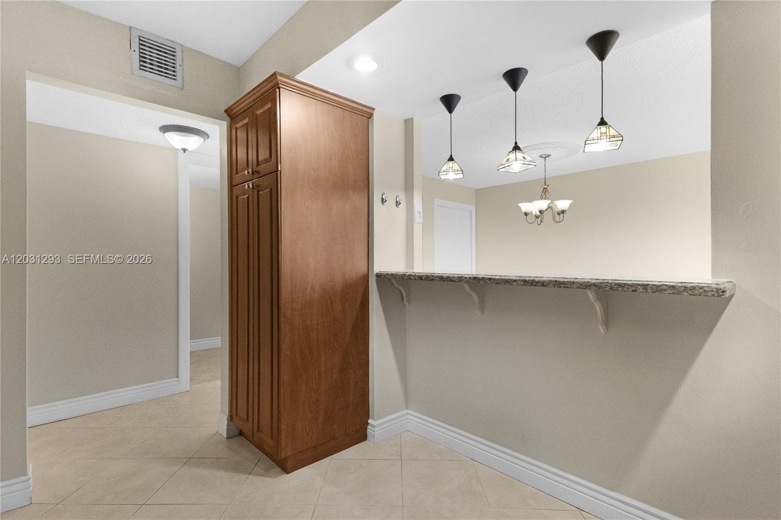 200 Leslie Dr 902 photo 12